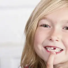 Jak wyrwać zęba bez bólu - bezpieczne metody i porady dla rodziców