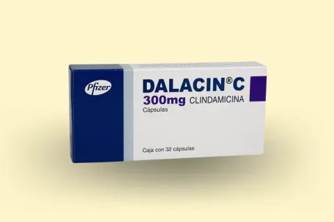Opakowanie leku Dalacin C 300mg z klindamycyną. Informacje o dalacin c dawkowanie znajdziesz w ulotce.