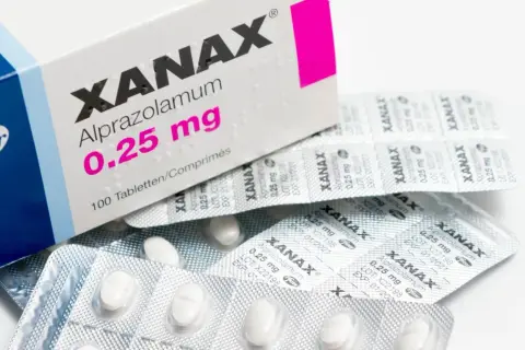 Na co jest lek Xanax i jak może pomóc w walce z lękiem?