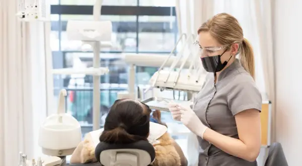 Uczulenie na znieczulenie u dentysty objawy, które mogą zaskoczyć