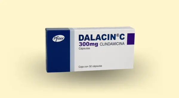 Opakowanie leku Dalacin C 300mg z klindamycyną. Informacje o dalacin c dawkowanie znajdziesz w ulotce.